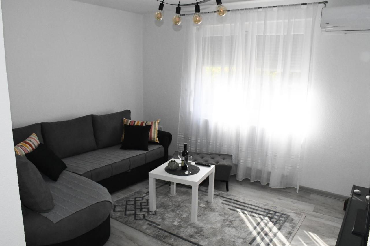 Apartment Sarajlic プリイェドル エクステリア 写真
